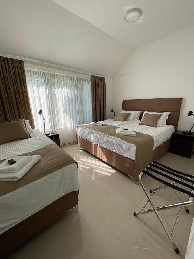 Morpheus Apartmani Sremska Mitrovica Exterior foto