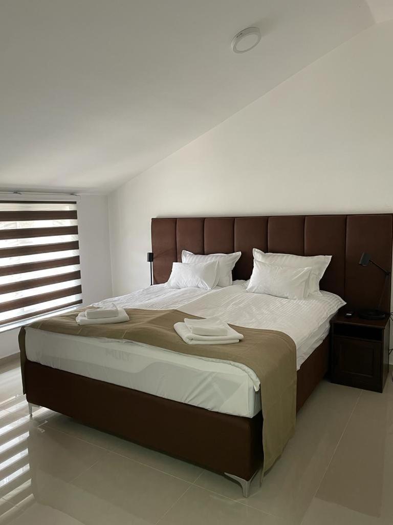Morpheus Apartmani Sremska Mitrovica Exterior foto
